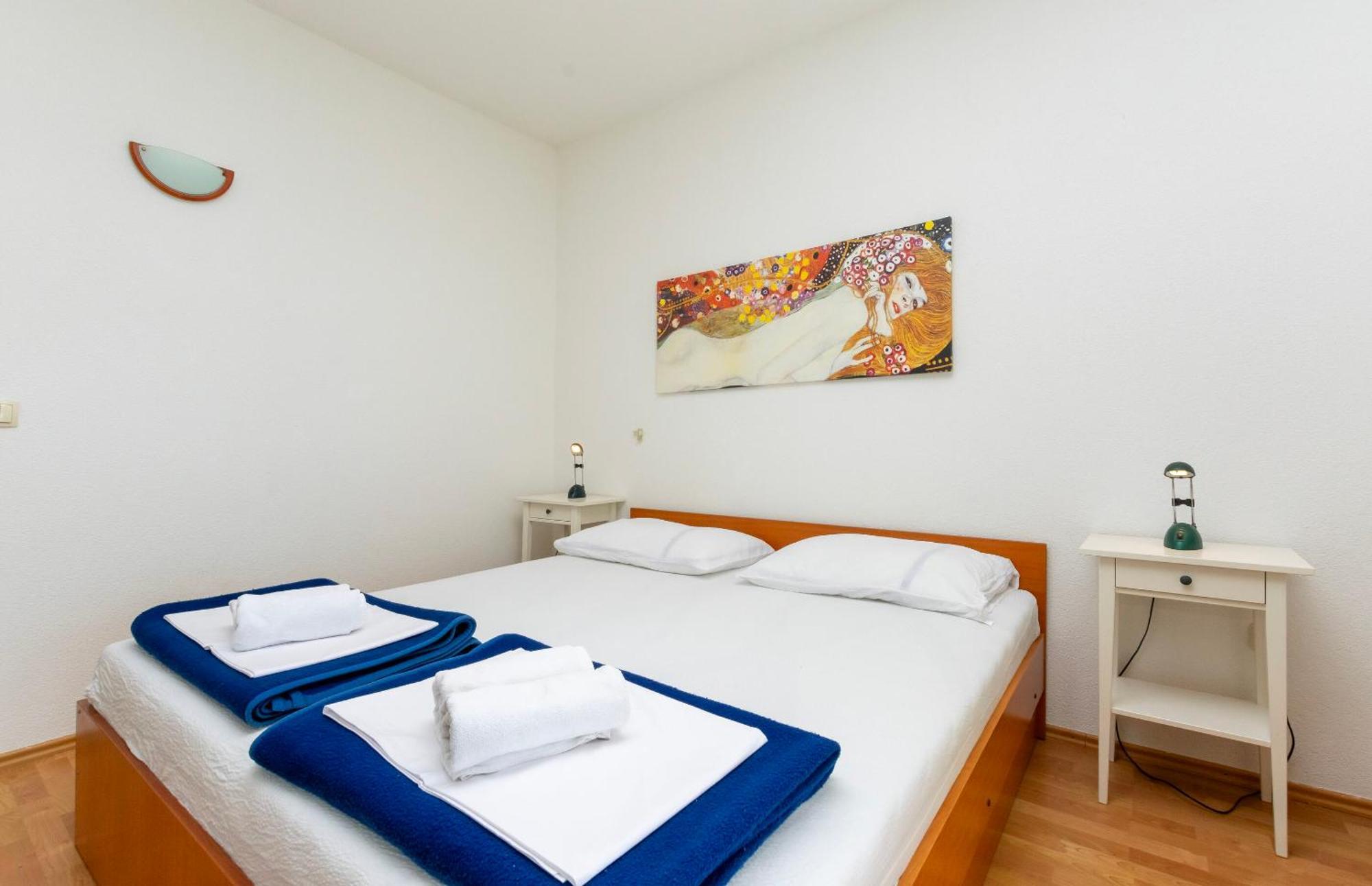 Apartments Ivo - Sea View; 皮萨克 外观 照片