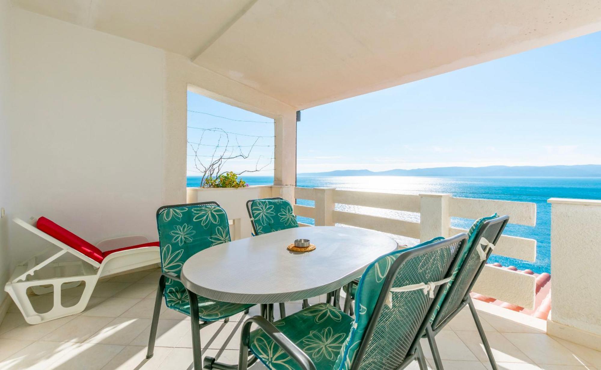 Apartments Ivo - Sea View; 皮萨克 外观 照片